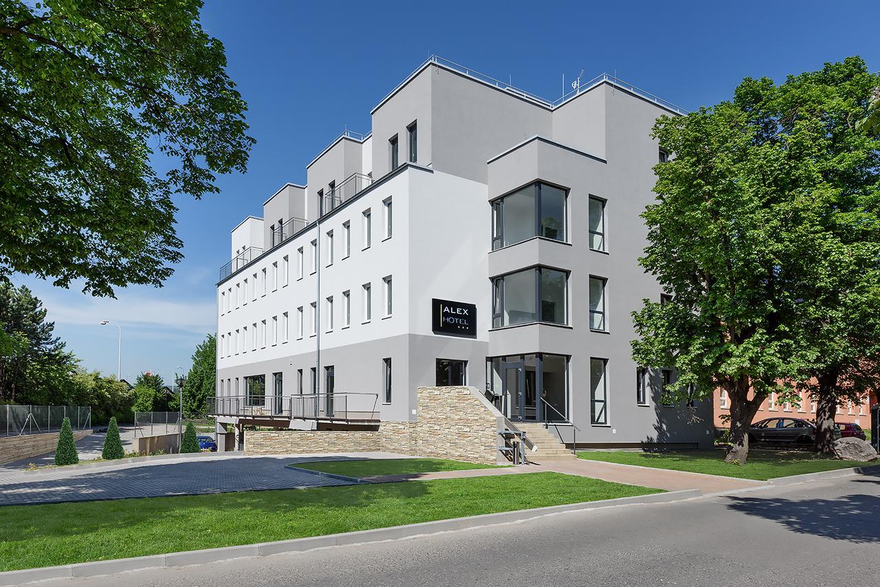 Hotel Alex Бероун Экстерьер фото